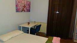 Casa amplia situada en centro de Toledo para compartir habitaciones