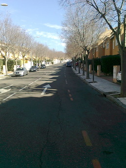 CASA CON JARDÍN CERCA DE LA UNIVERSIDAD