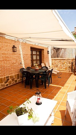 Casa grande para compartir habitacion con baño privado comparti