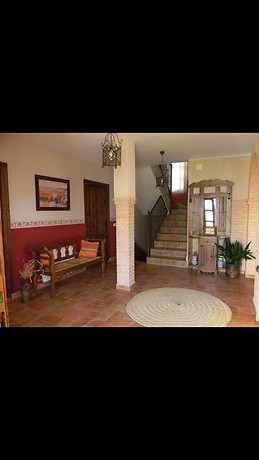 Casa grande para compartir habitacion con baño privado comparti