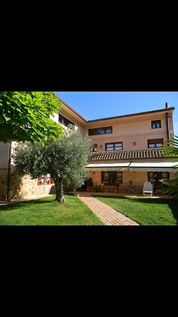 Casa grande para compartir habitacion con baño privado comparti