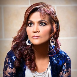 ANA BEATRIZ SANDOVAL