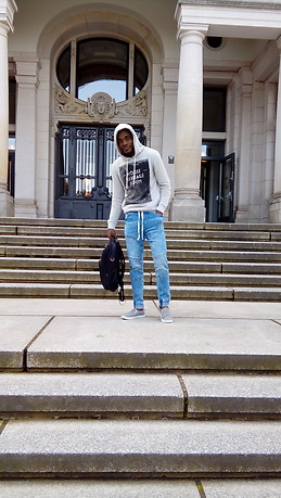 Crysshvi Manel Louembe Taty