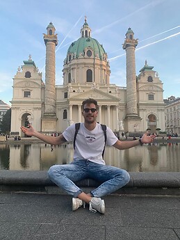 Carlos Llorente