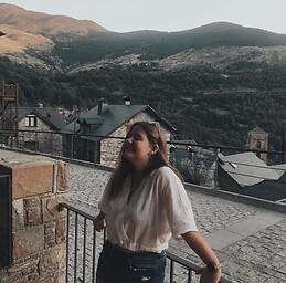 Ana deCastro