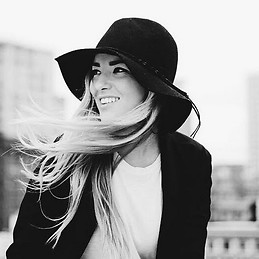 Lauren Grace Morris