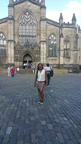 Stéphanie Eglantine