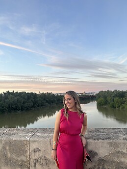 Lucia Larraza Esparza