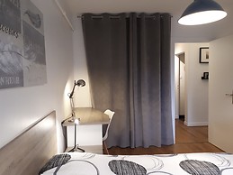 Chambre cosy entièrement meublée dans colocation spacieuse