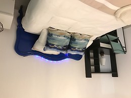 Chambre avec Dressing et vue sur la mer dans T3 à Toulon