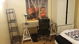 Chambre spacieuse toute équipée pour y faire de bonnes études