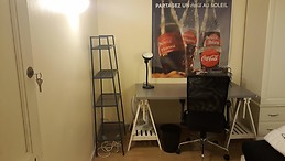 Chambre spacieuse toute équipée pour y faire de bonnes études