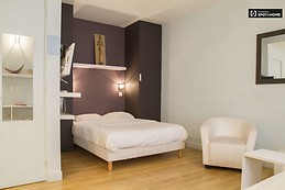 Rent Studios Paris France Erasmusucom - 