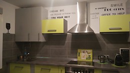 CHEAP ROOM IN A WONDERFUL FLAT