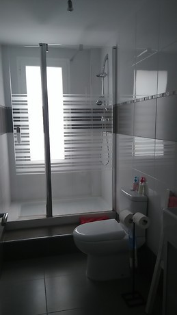 CHEAP ROOM IN A WONDERFUL FLAT