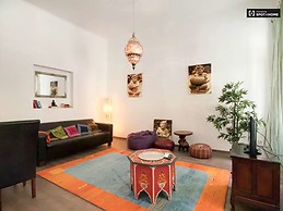 colorful-1-bedroom-apartment-balcony-ac-rent-terezvaros-4c723fec