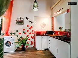 colorful-1-bedroom-apartment-balcony-ac-rent-terezvaros-abfd63d6