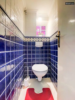 colorful-1-bedroom-apartment-balcony-ac-rent-terezvaros-ad76fa3f