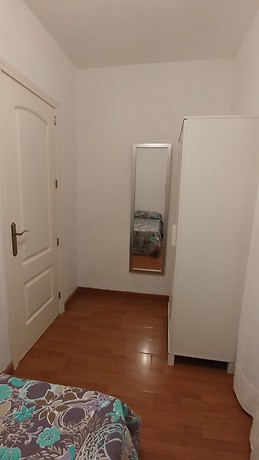 Comoda y pequeña habitación en el centro de Arroyo de la miel, B