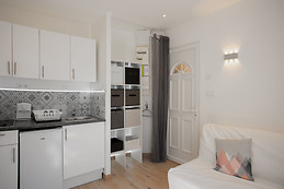 Cosy desing studio + Wifi sur Pont du Las proche Gare SNCF, Univ