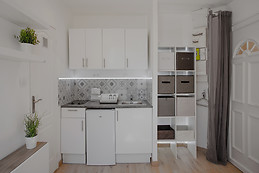 Cosy desing studio + Wifi sur Pont du Las proche Gare SNCF, Univ