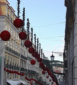 Cosy room with heat, balcony, central Lisbon, all included, extr