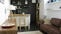 cosy student flat with seperate bedroom and terrace, for 1 or 2