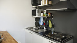 cosy student flat with seperate bedroom and terrace, for 1 or 2