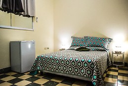 Casa amplia con dos habitaciones y