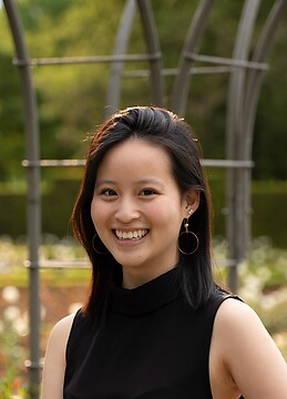 Tuyet-May Hoang