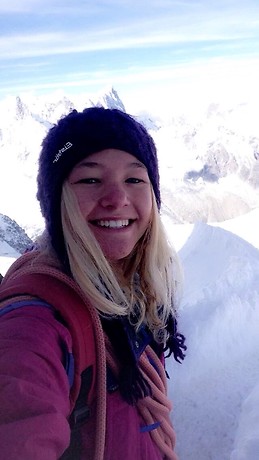 Anna Ruckensteiner .