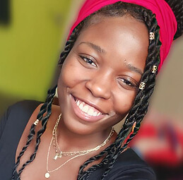 Marie gloria HAKIZIMANA