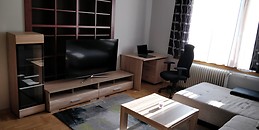 Comfortable furnished 2 bedroom apartment in central Budapest, close to Universities!