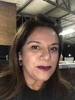 Claudia Maria de Lemos Pedroso
