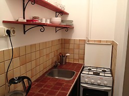 Top floor, single room appartment in downtown Budapest available