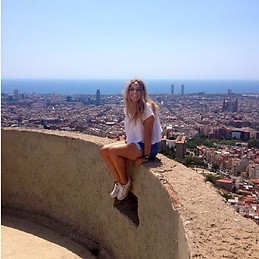 Àngela  Serrano Muñoz