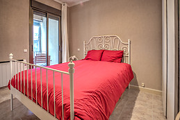 Room 2, Downtown Students apartment in Tarragona, all the furniture is new