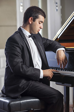 Λάμπης Παύλου