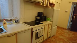 Quite room in a 2 - bedroom apartment located a few steps from