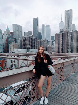 Vanessa G.