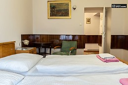 double-bed-rooms-rent-2-bedroom-apartment-prague-10-0ec357740fde