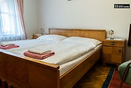 double-bed-rooms-rent-2-bedroom-apartment-prague-10-16eba7b90dc8