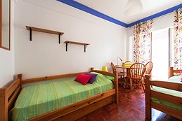 Double/Single rooms, 2019/20 Picoas M station, Saldanha area,ext