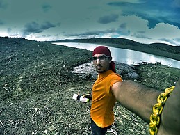 Mobchar Auspicious Elouatiq