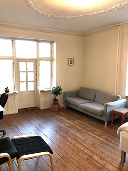 Large and sunny room in the center of Copenhagen with a balcony