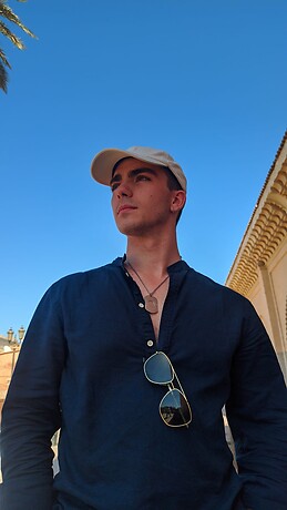 Álvaro Henares López