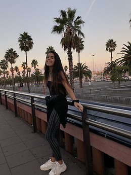 anna bou