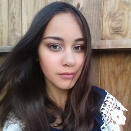 Ana Lúcia Carolino Louro