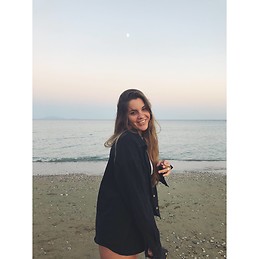 ευη χατζηγιαννη