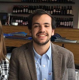 António